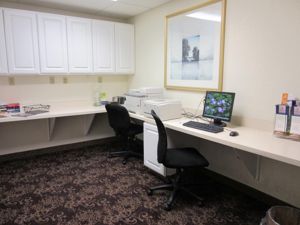 Baymont By Wyndham East Hotel 3*